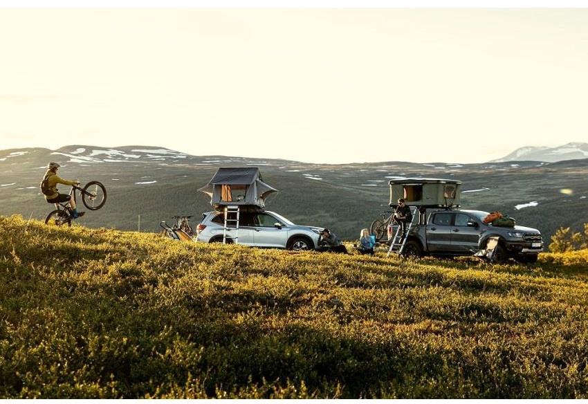 Thule Tepui Ayer Two-Person Vehicle Rooftop Roof Tent Blue